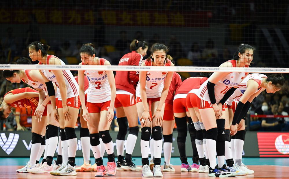 女排奧運資格賽中國隊首戰獲勝——主教練蔡斌：每一分球都要認真對待(圖1)