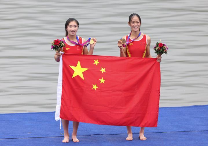 邁向更加光明的未來――各界群眾歡度國慶(圖8)