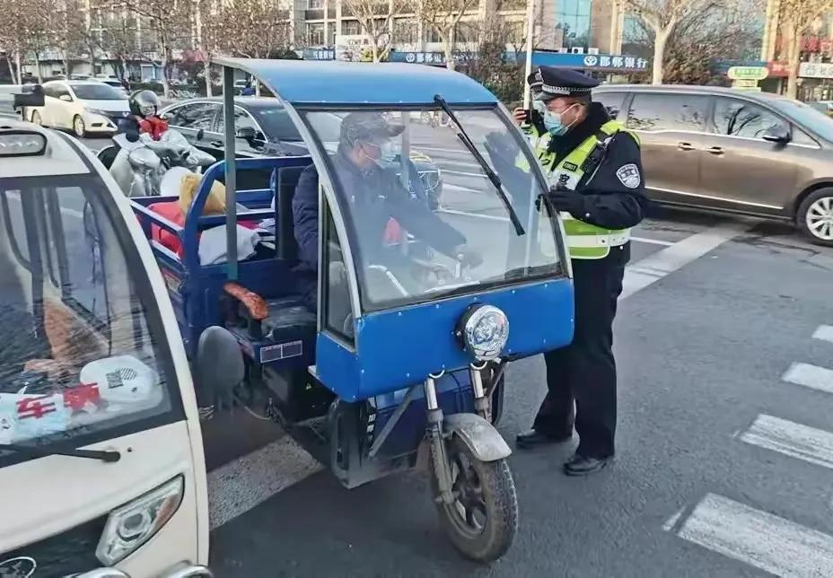淄博燒烤店美女老板：我們不是為賺錢，而是為淄博的榮譽(yù)而戰(zhàn)！(圖6)
