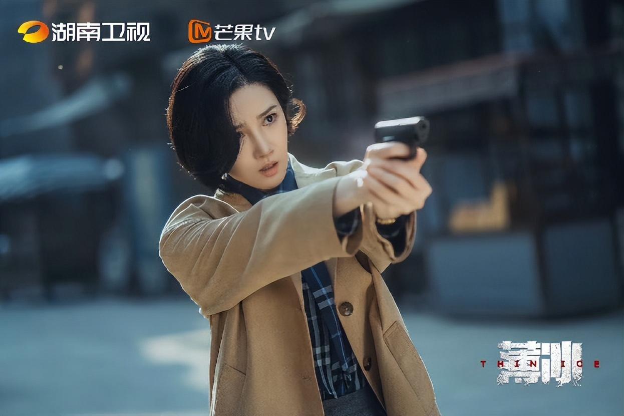 《薄冰》女二號很亮眼，陳小紜顏值驚艷觀眾，發文透露自我身世(圖2)