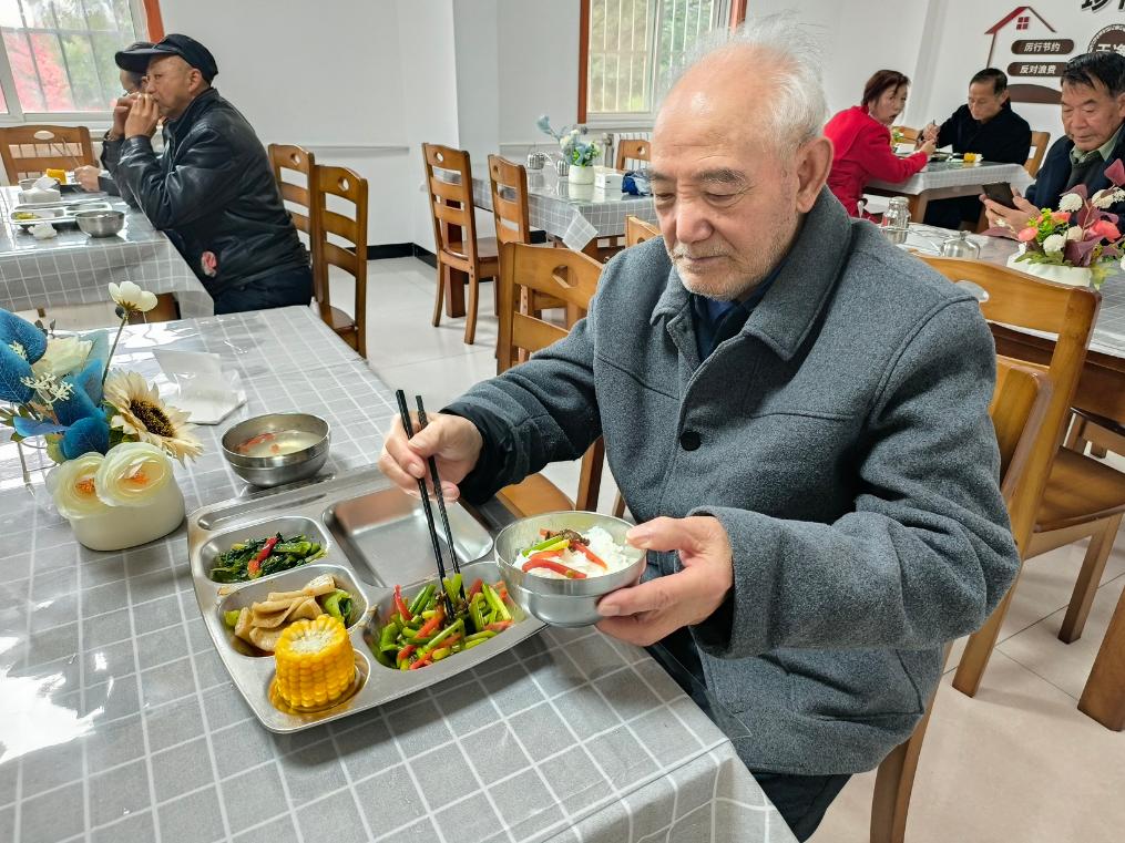 如何讓老人在“家門口”幸福養老？(圖3)