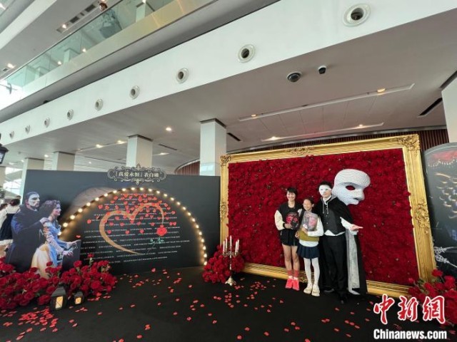 英文原版音樂劇《劇院魅影續作:真愛永恒》登臺重慶連演10場(圖1)