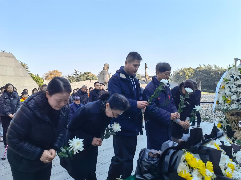 新華全媒+｜南京舉行大屠殺死難者家祭活動 幸存者僅剩38位(圖4)