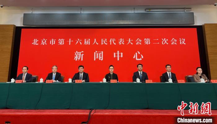 北京打造“演藝之都” 去年?duì)I業(yè)性演出達(dá)4.9萬(wàn)場(chǎng)(圖1)
