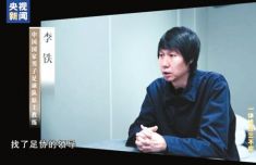 梅西人形廣告牌被踢飛腦袋：梅西未出場比賽引發軒然大波