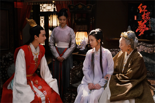 《紅樓夢(mèng)之金玉良緣》曝預(yù)告 揭示元妃省親等情節(jié)(圖1)