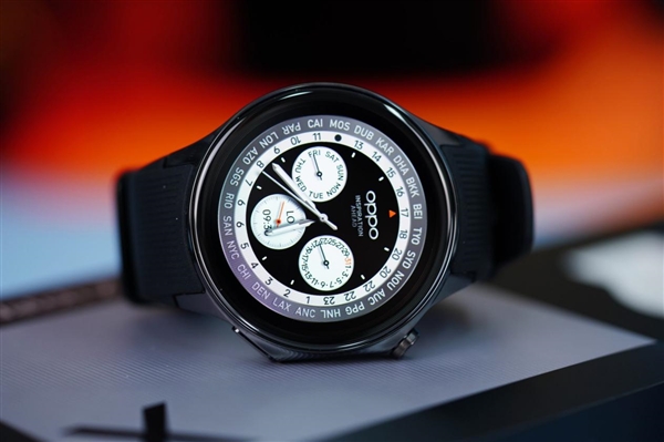 OPPO第一款圓表！OPPO Watch X星夜飛行版圖賞