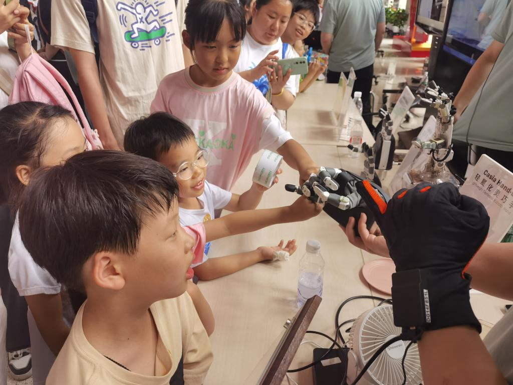 記者手記：在孩子們心中播撒科學的種子(圖3)