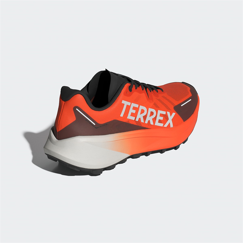 adidas TERREX發布新款越野競訓跑鞋  Agravic 3 大速恒星，競賽野訓，游刃有余