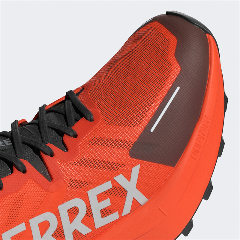 adidas TERREX發布新款越野競訓跑鞋  Agravic 3 大速恒星，競賽野訓，游刃有余