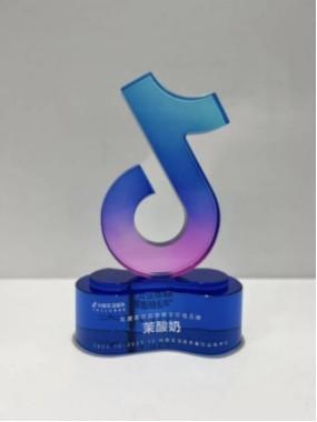 茉酸奶持續(xù)產(chǎn)品革新，激發(fā)現(xiàn)制酸奶領(lǐng)域蓬勃發(fā)展?jié)撃?/></a>          <h3><a href=