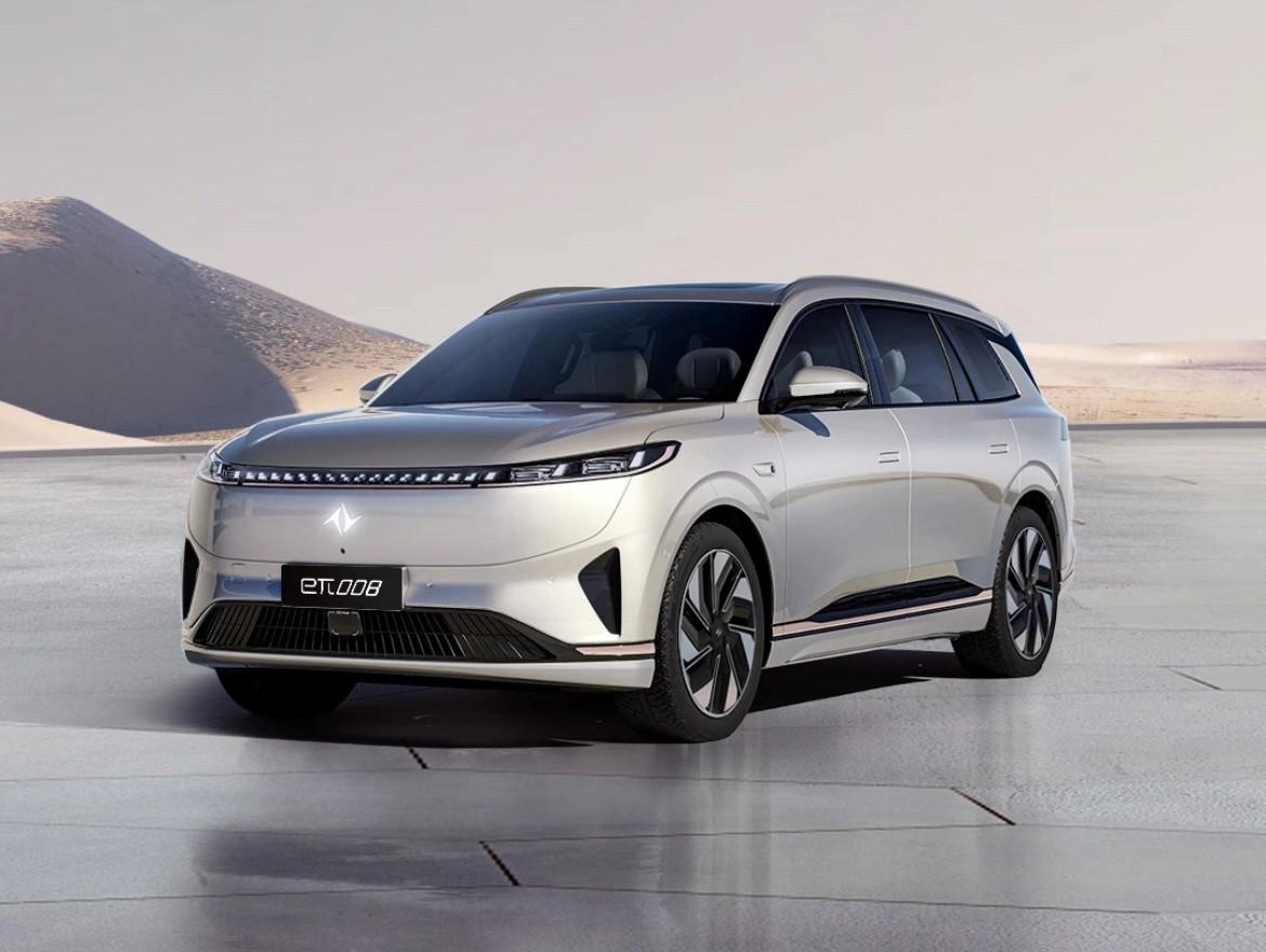 乘風向上雙車齊發東風eπ008與嵐圖FREE318即將上市(圖1)