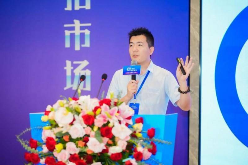“ 智聯(lián)世界，駕馭未來(lái)”——智聯(lián)新能源產(chǎn)業(yè)聯(lián)盟成立大會(huì)在蘇州舉行(圖16)