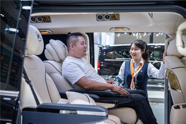 2024廣州國(guó)際車展：克蒂汽車震撼來襲，燃爆全場(chǎng)！(圖5)